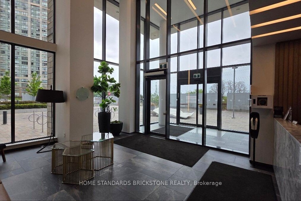 606 – 20 Thomas Riley Road