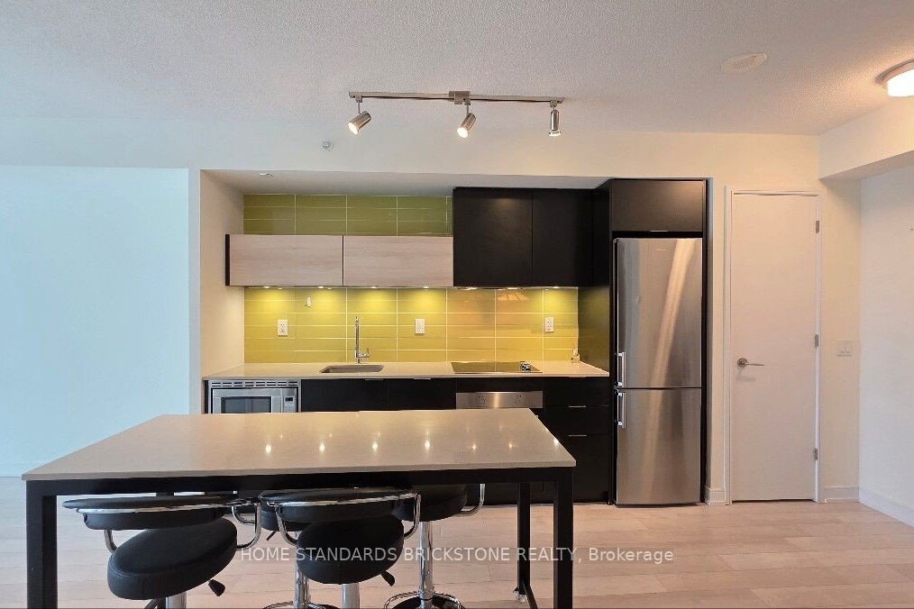606 – 20 Thomas Riley Road