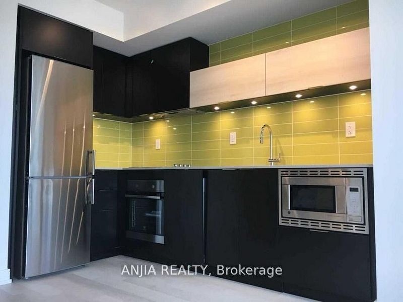 903 – 20 Thomas Riley Road