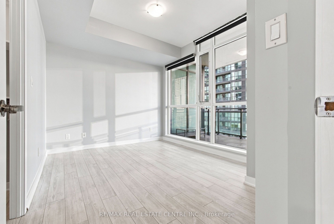 1103 – 4065 Brickstone Mews