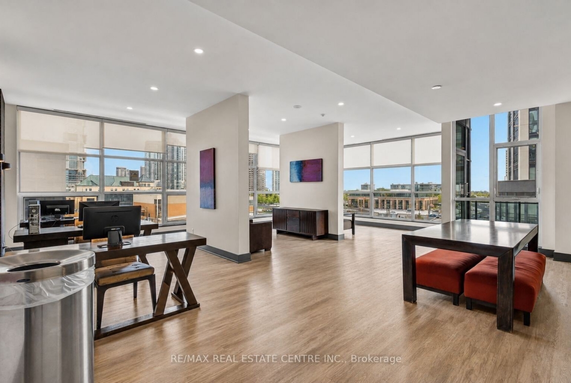 1103 – 4065 Brickstone Mews