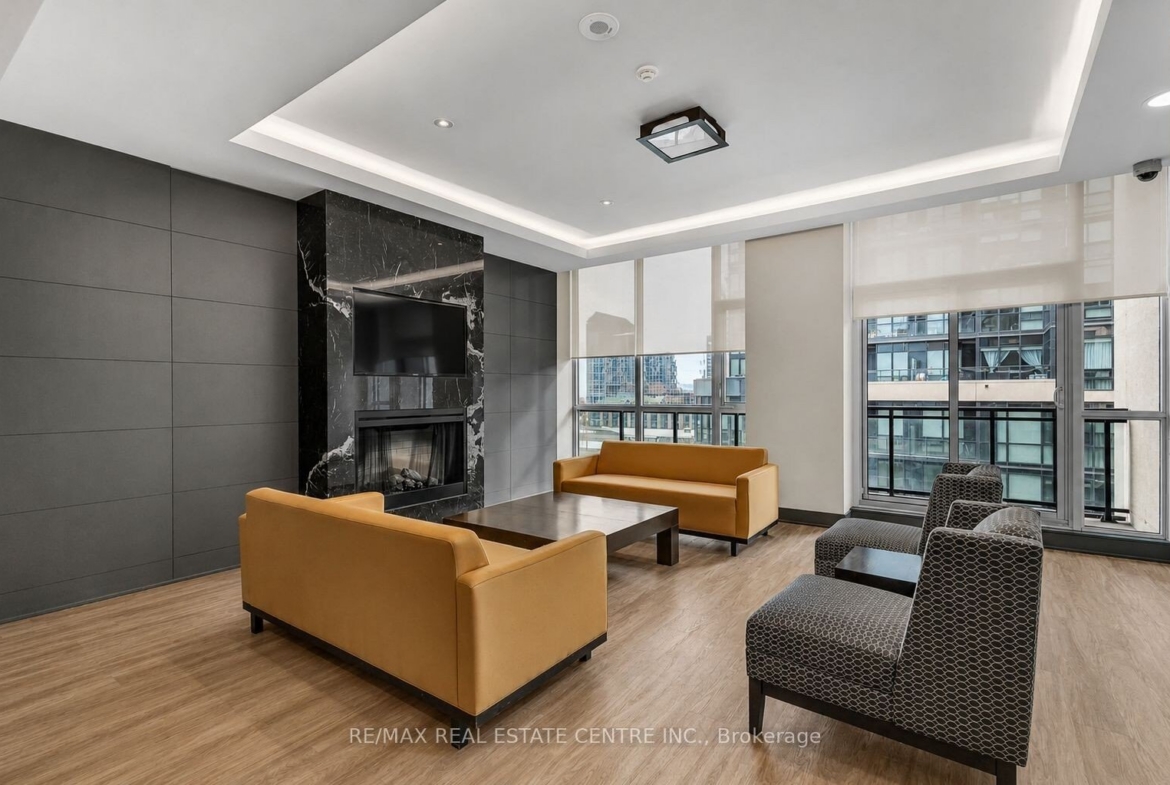 1103 – 4065 Brickstone Mews