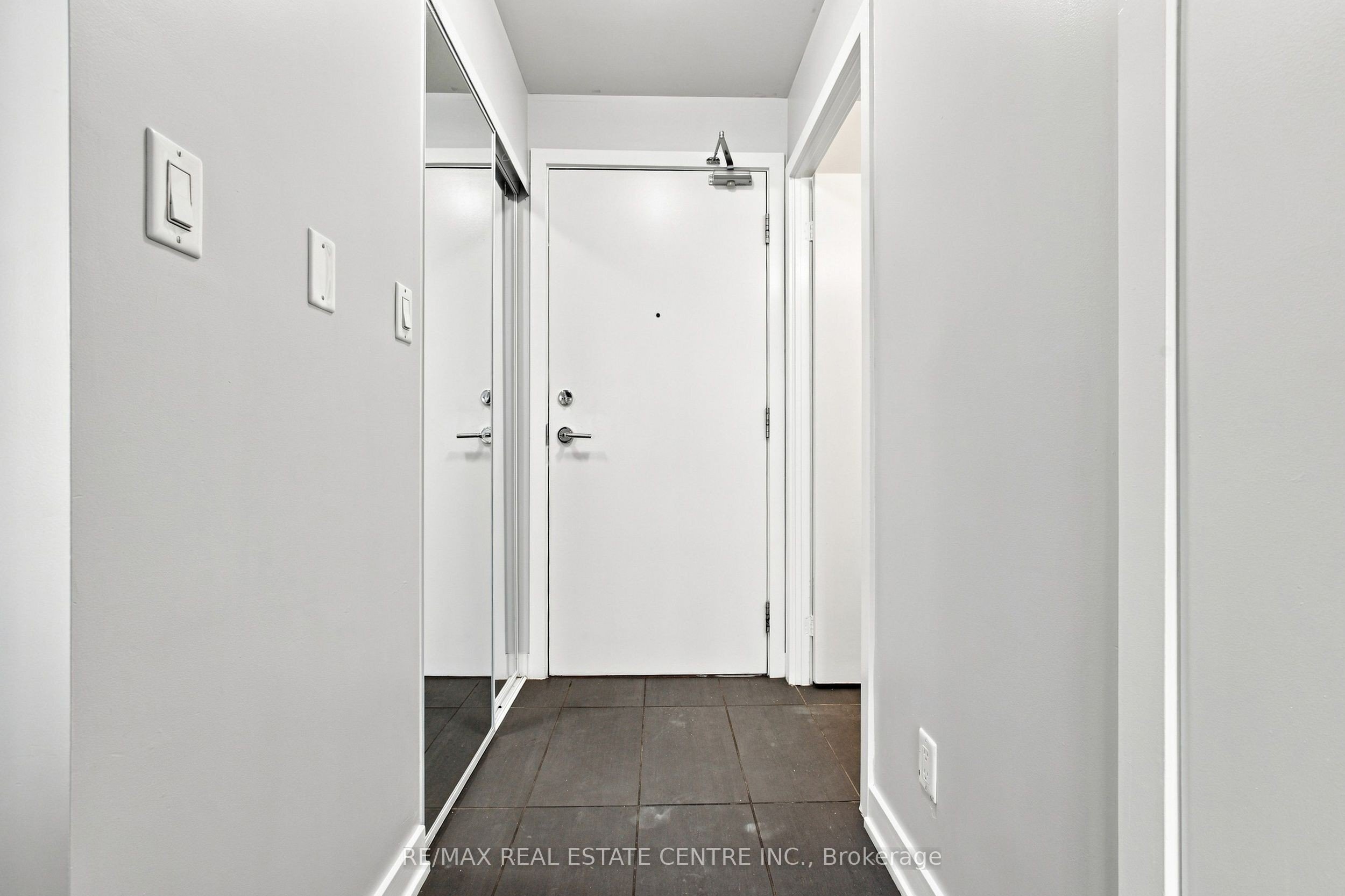 1103-4065-brickstone-mews-mississauga-W13697476-7-p 1103 – 4065 Brickstone Mews