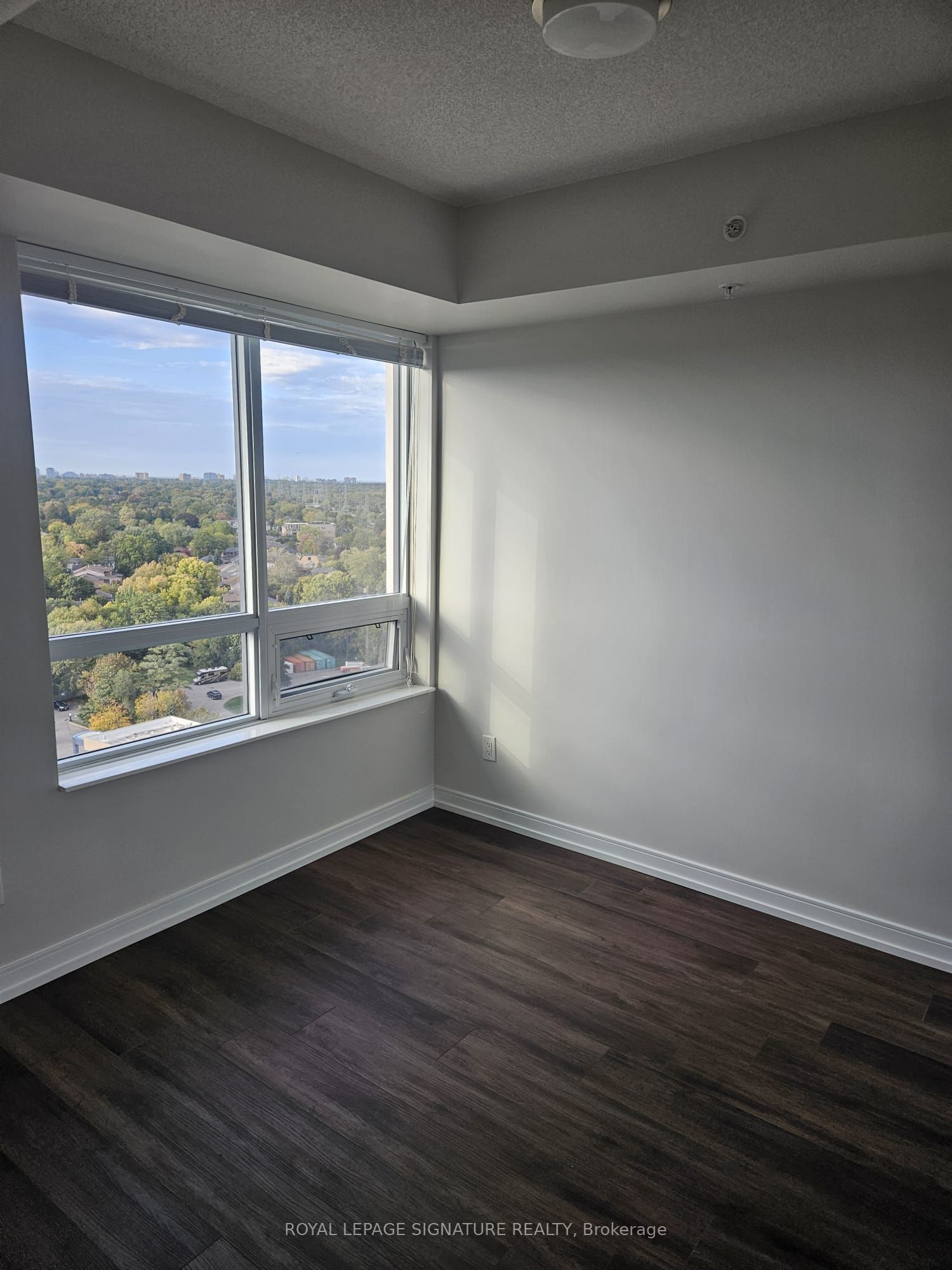 1603-20-thomas-riley-road-toronto-W12828638-11 1603 – 20 Thomas Riley Road