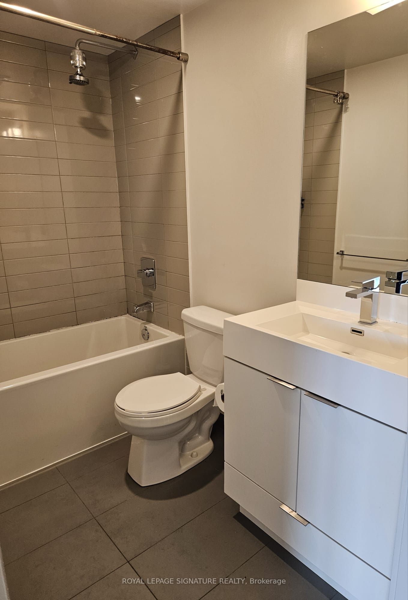1603-20-thomas-riley-road-toronto-W12828638-14 1603 – 20 Thomas Riley Road