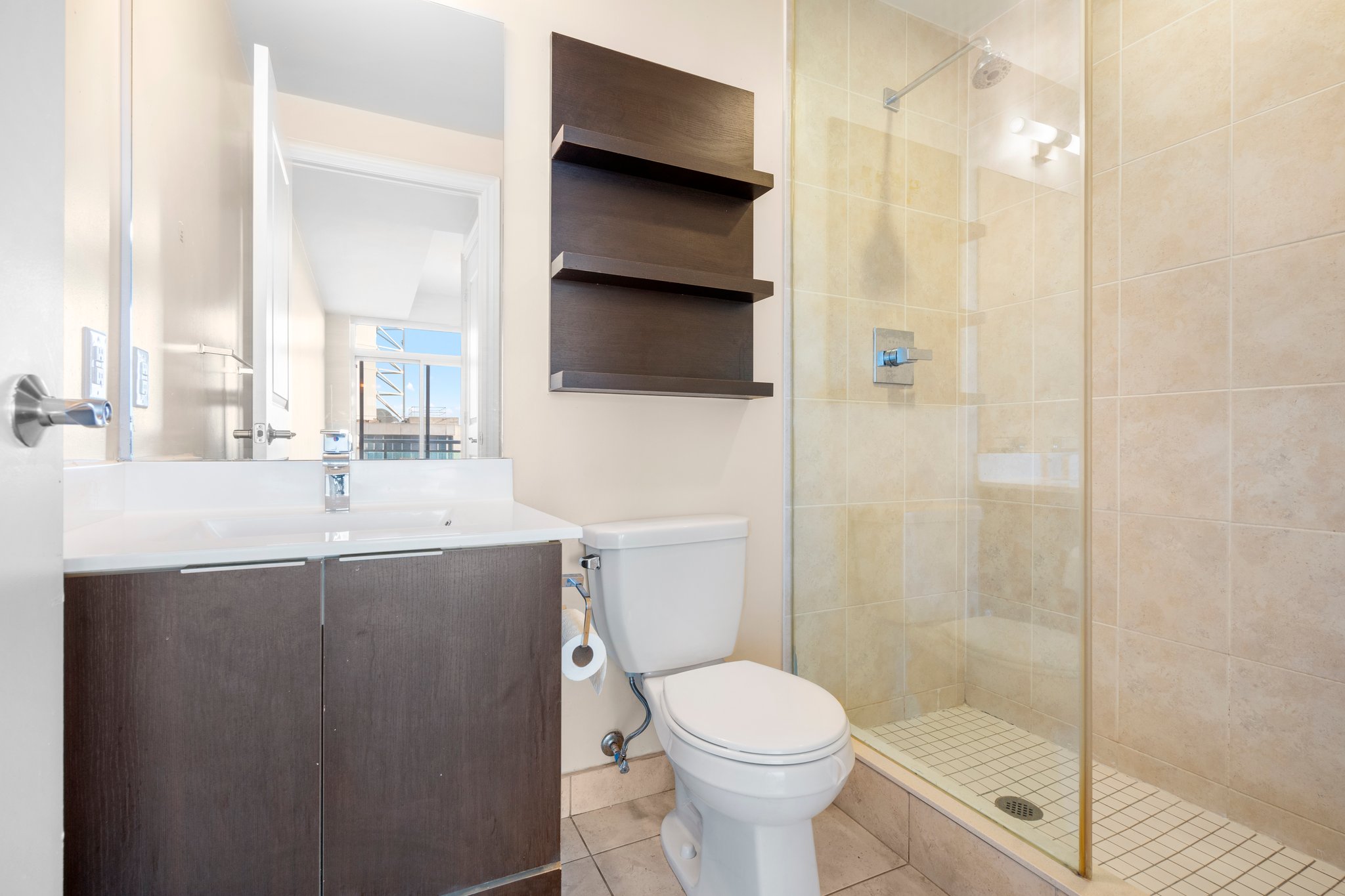 18-web-or-mls-16-brookers-ln-2604 2604 – 16 Brookers Lane