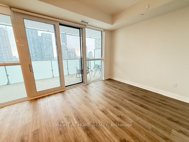 1804 – 430 Square One Drive