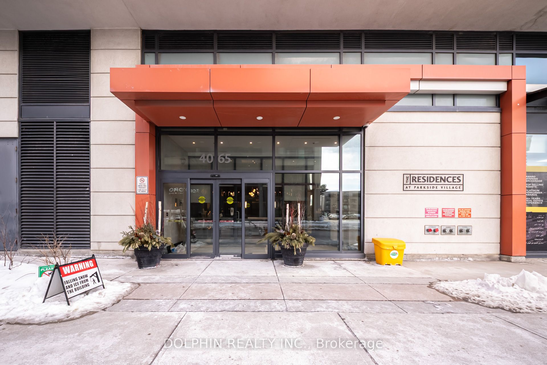 1806-4065-brickstone-mews-mississauga-W12788234-2 1806 – 4065 Brickstone Mews Peel
