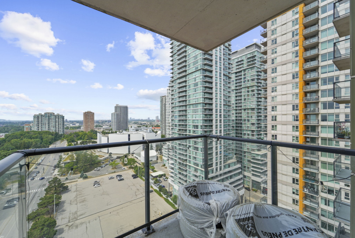 2209 – 190 Borough Drive