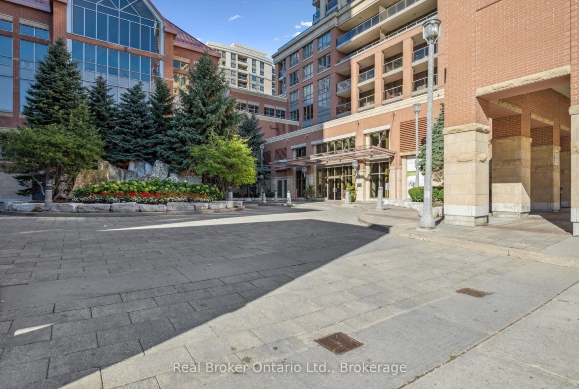 2103 – 4090 Living Arts Drive