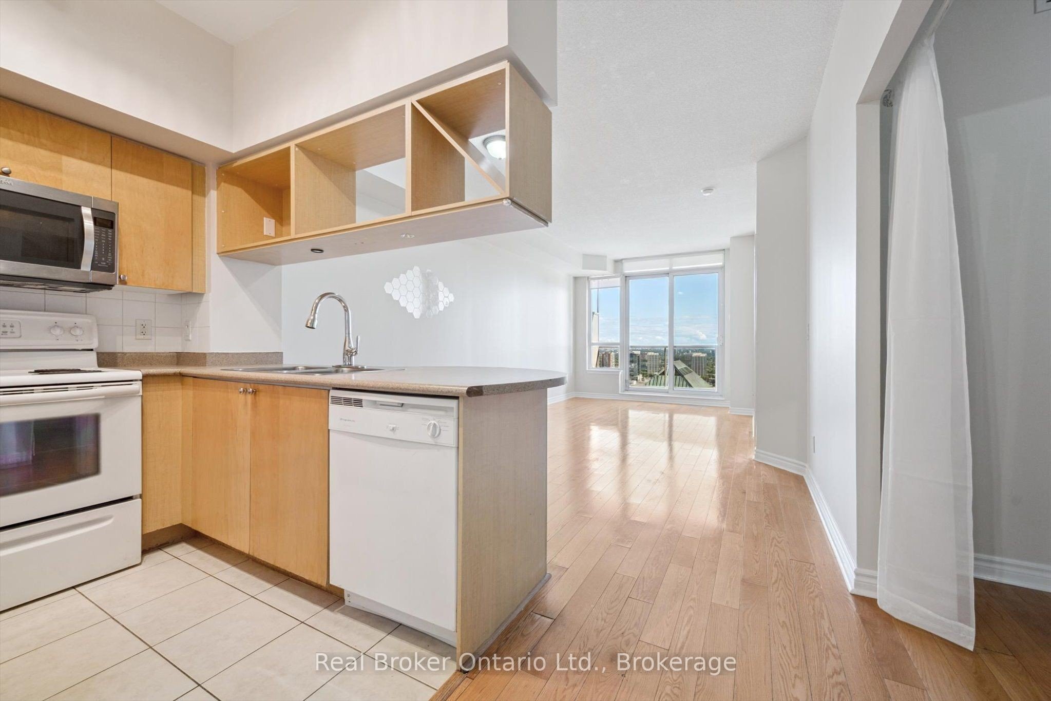 2103-4090-living-arts-drive-mississauga-W13704758-14-p 2103 – 4090 Living Arts Drive