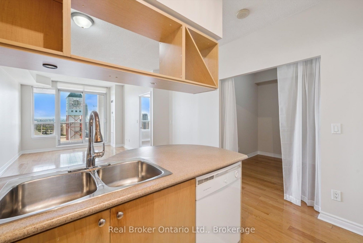 2103 – 4090 Living Arts Drive