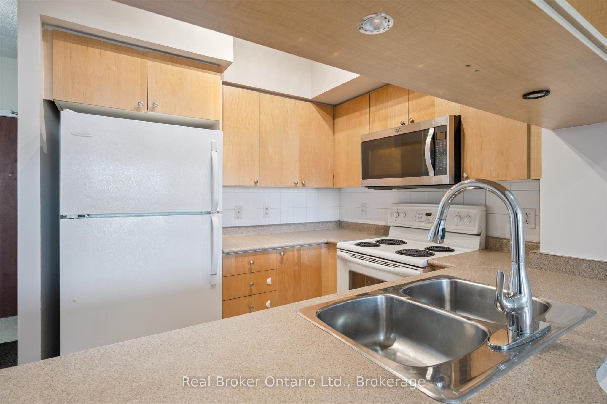2103-4090-living-arts-drive-mississauga-W13704758-17-p 2103 – 4090 Living Arts Drive