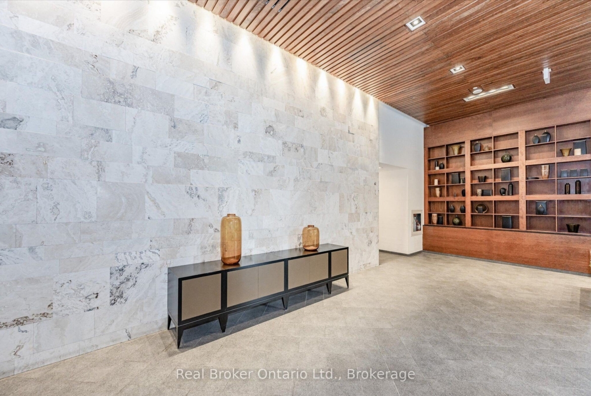 2103 – 4090 Living Arts Drive