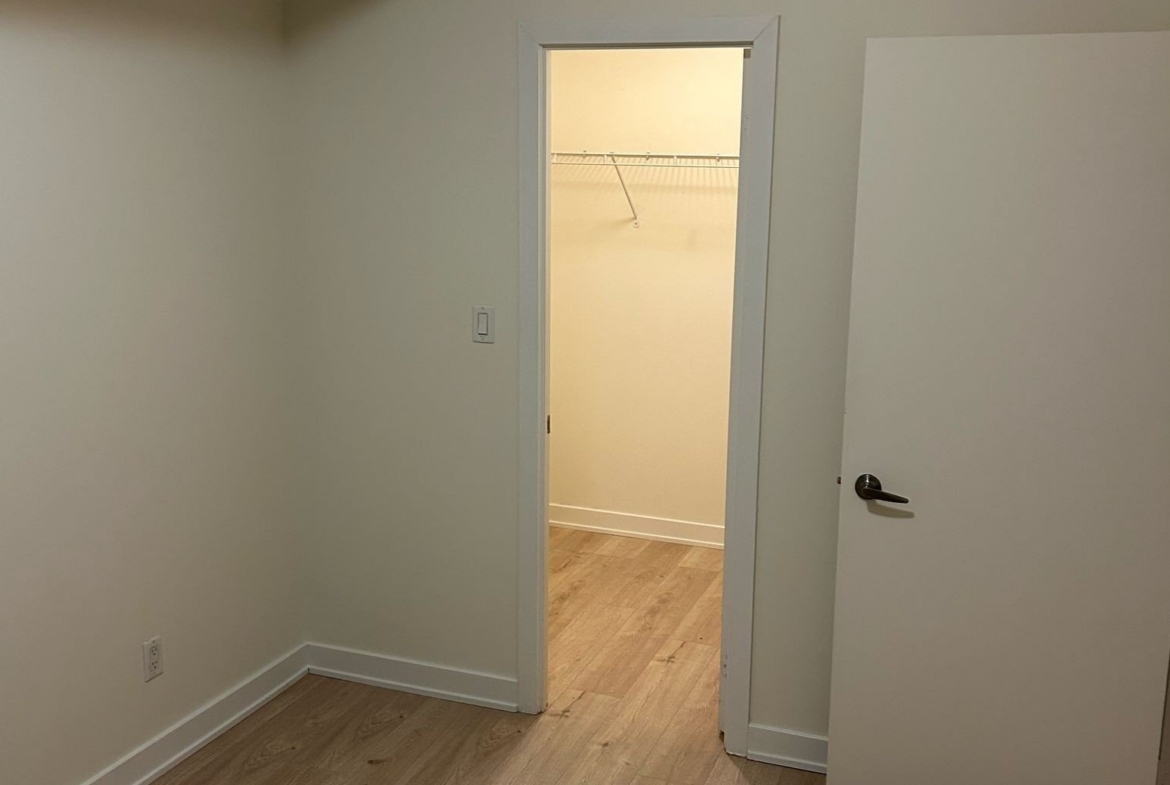 2105 – 4065 Brickstone Mews