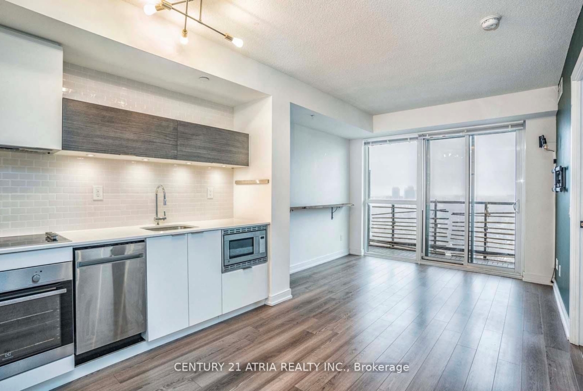 2703 – 20 Thomas Riley Road