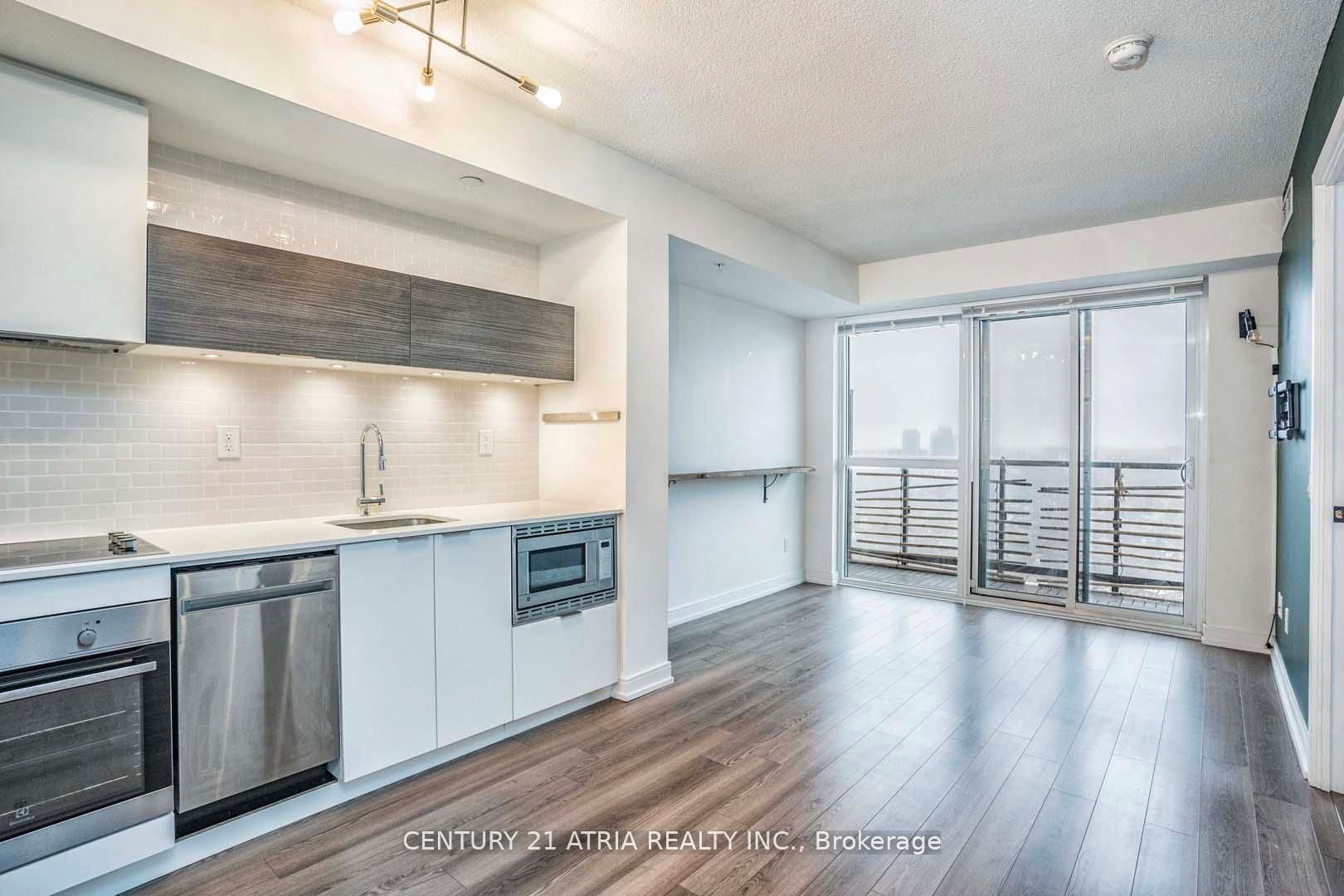 2703-20-thomas-riley-road-toronto-W13157084-5 2703 – 20 Thomas Riley Road