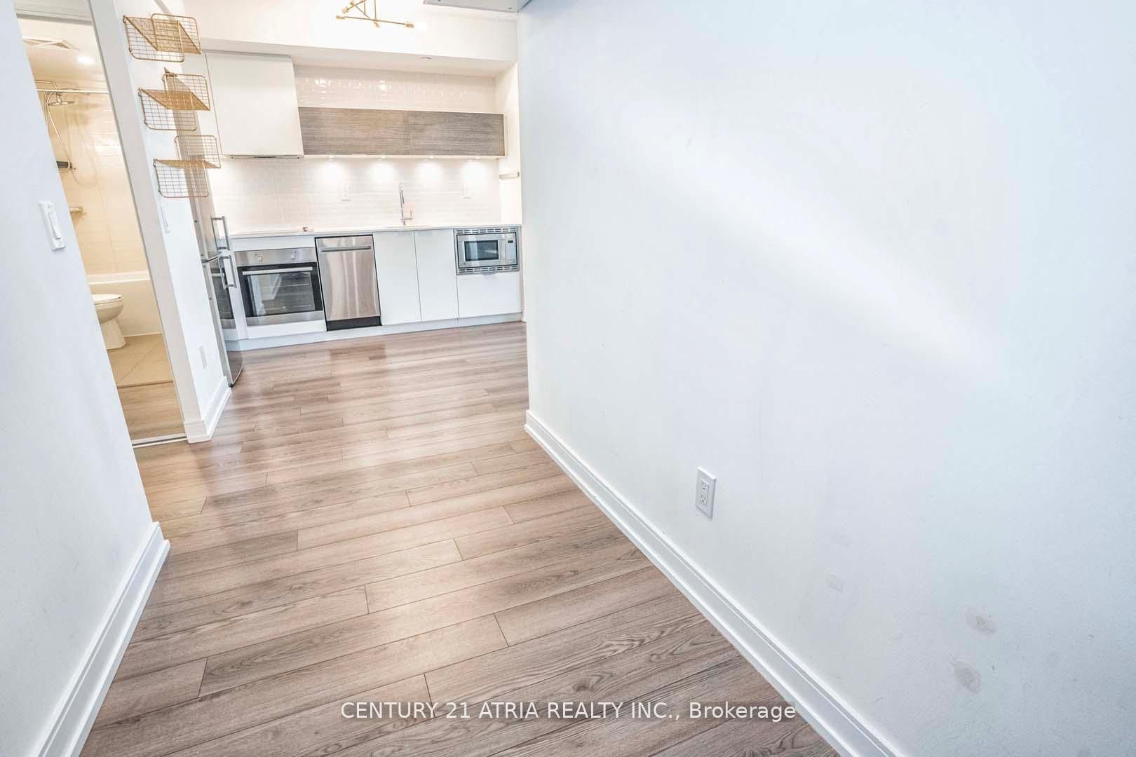 2703-20-thomas-riley-road-toronto-W13157084-7 2703 – 20 Thomas Riley Road
