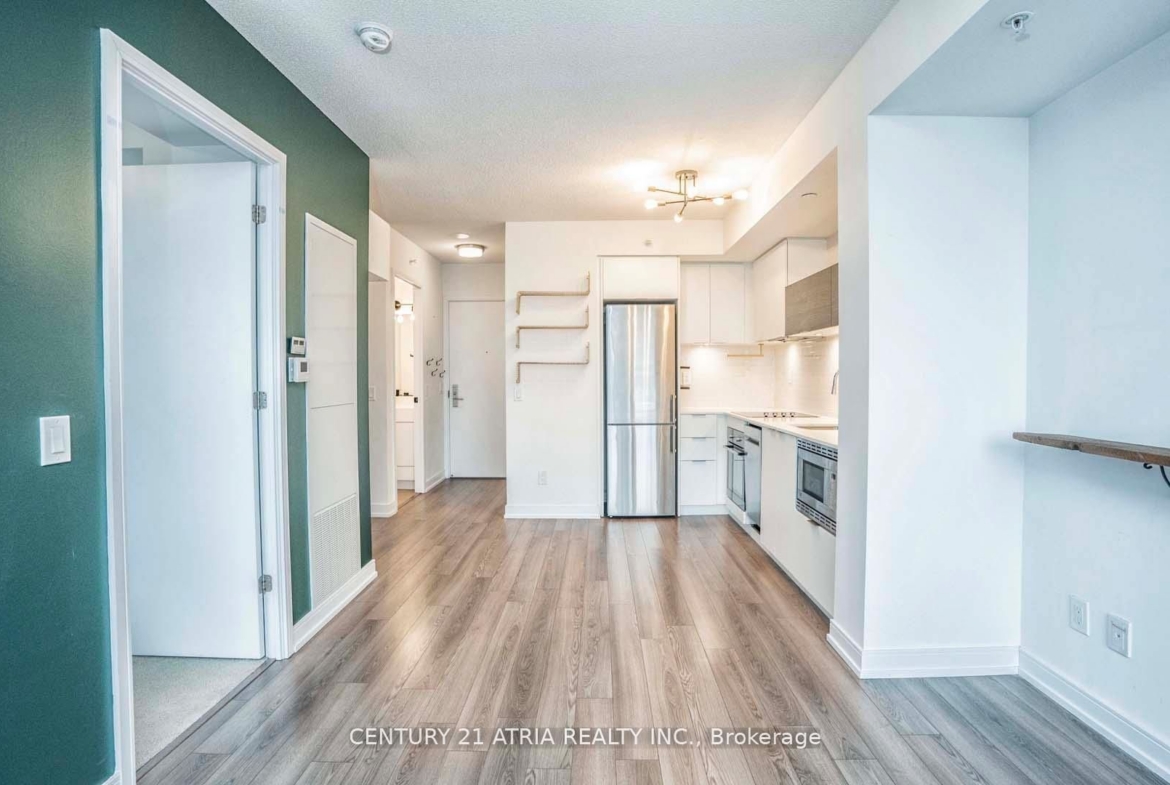 2703 – 20 Thomas Riley Road