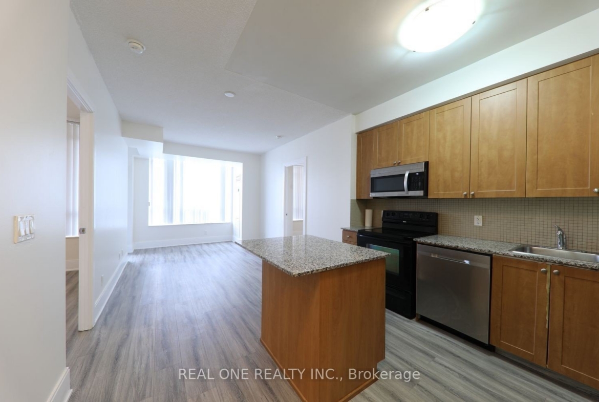 2708 – 330 Burnhamthorpe Road W
