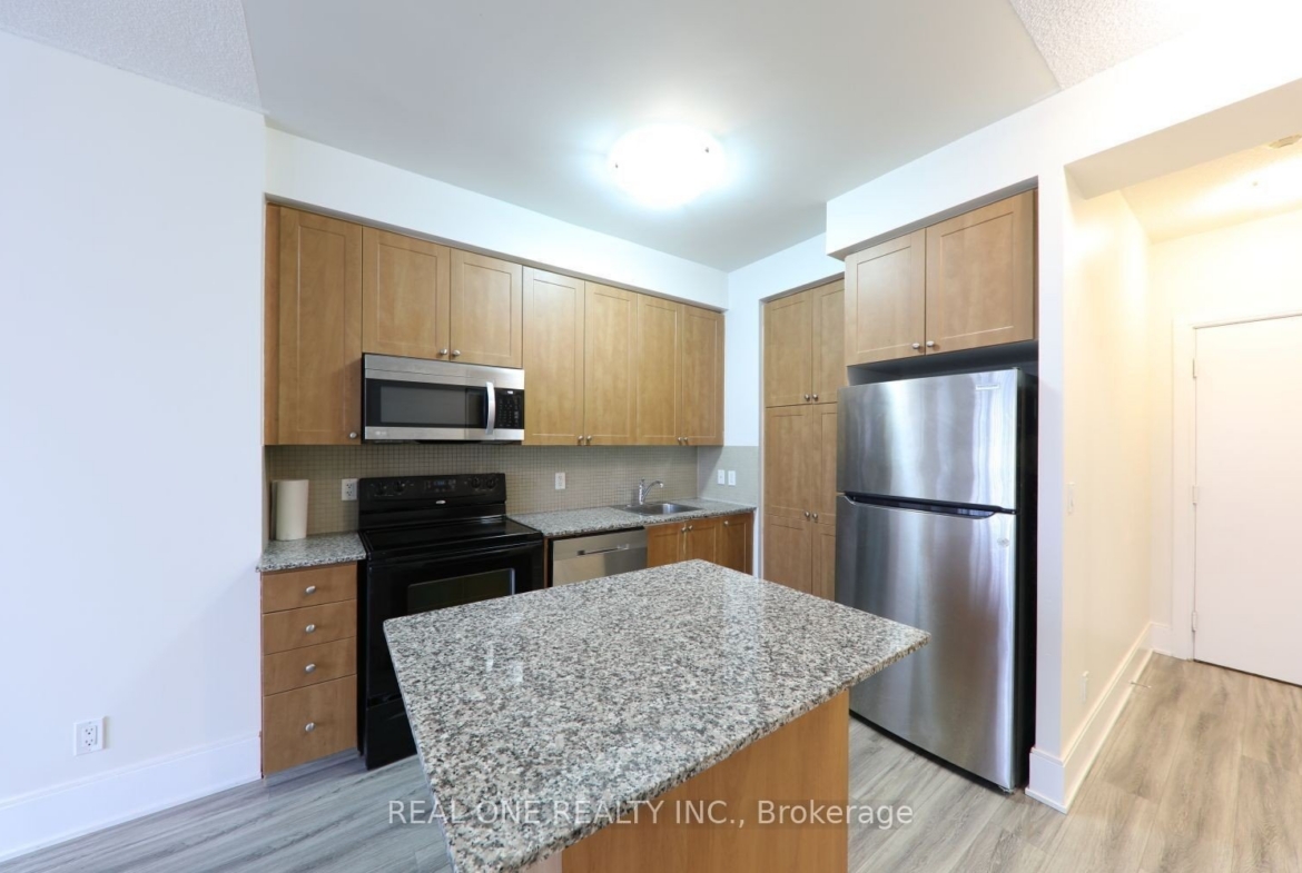 2708 – 330 Burnhamthorpe Road W