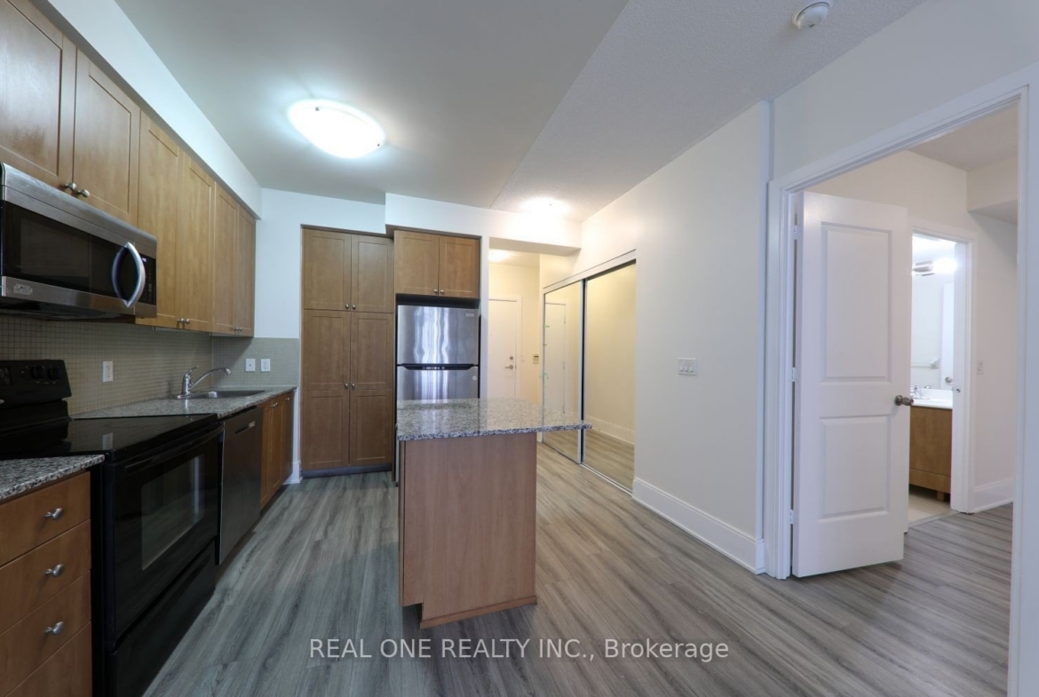 2708 – 330 Burnhamthorpe Road W