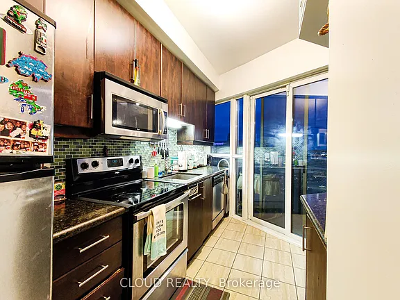1608 50 Absolute Ave