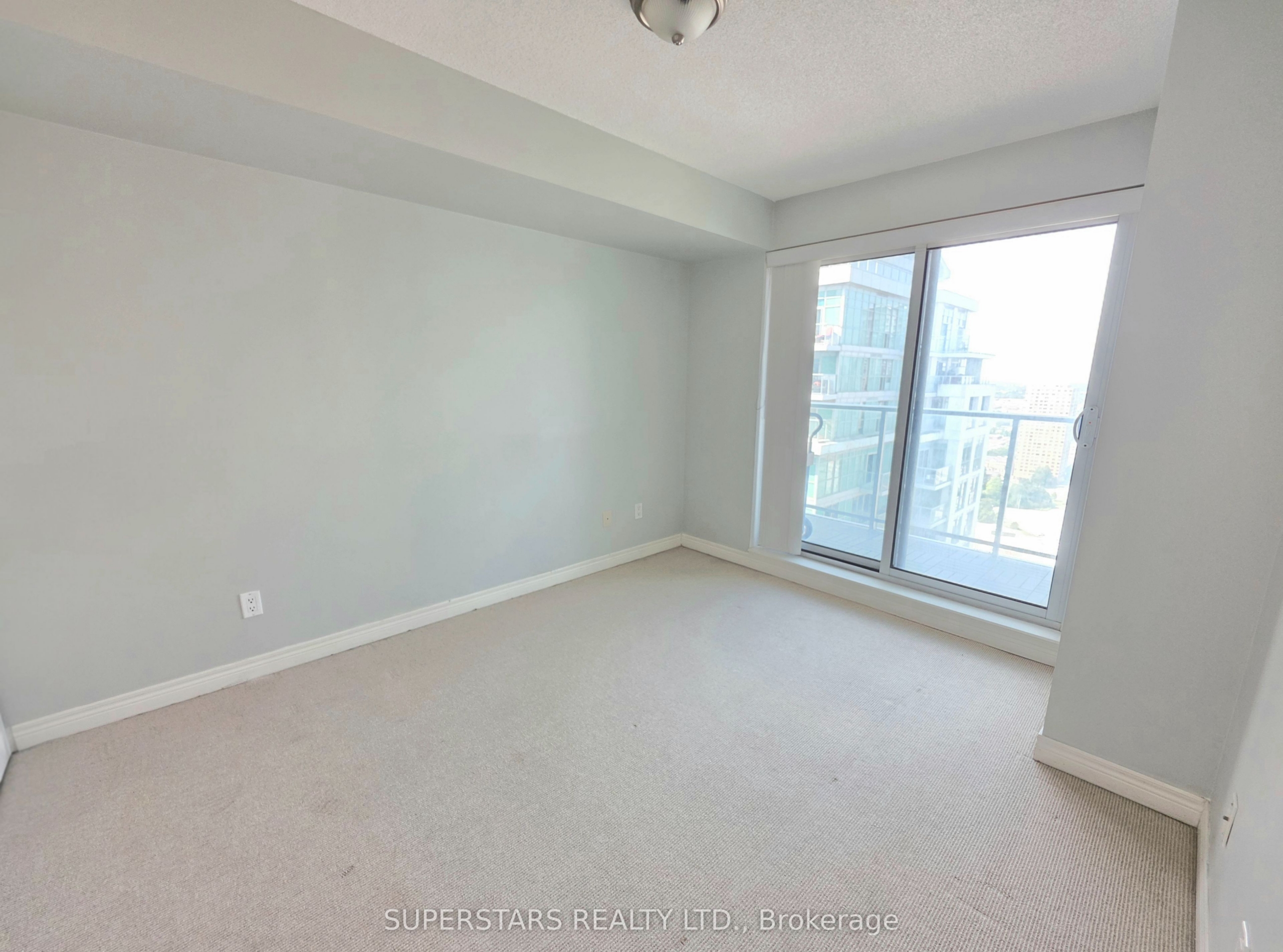 3008-70-town-centre-court-toronto-E13665206-13 3008 – 70 Town Centre Ct, Toronto