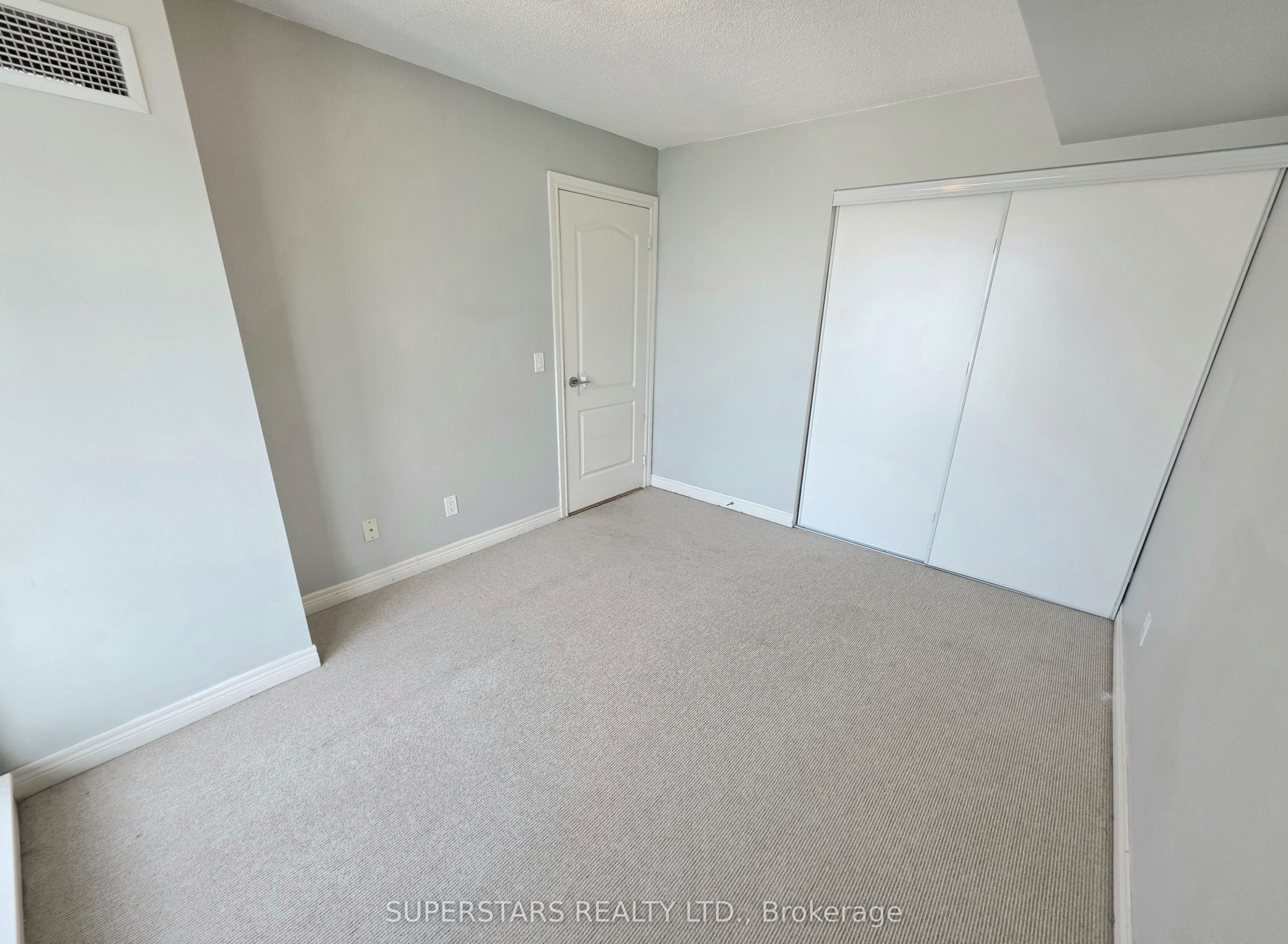 3008-70-town-centre-court-toronto-E13665206-14 3008 – 70 Town Centre Ct, Toronto