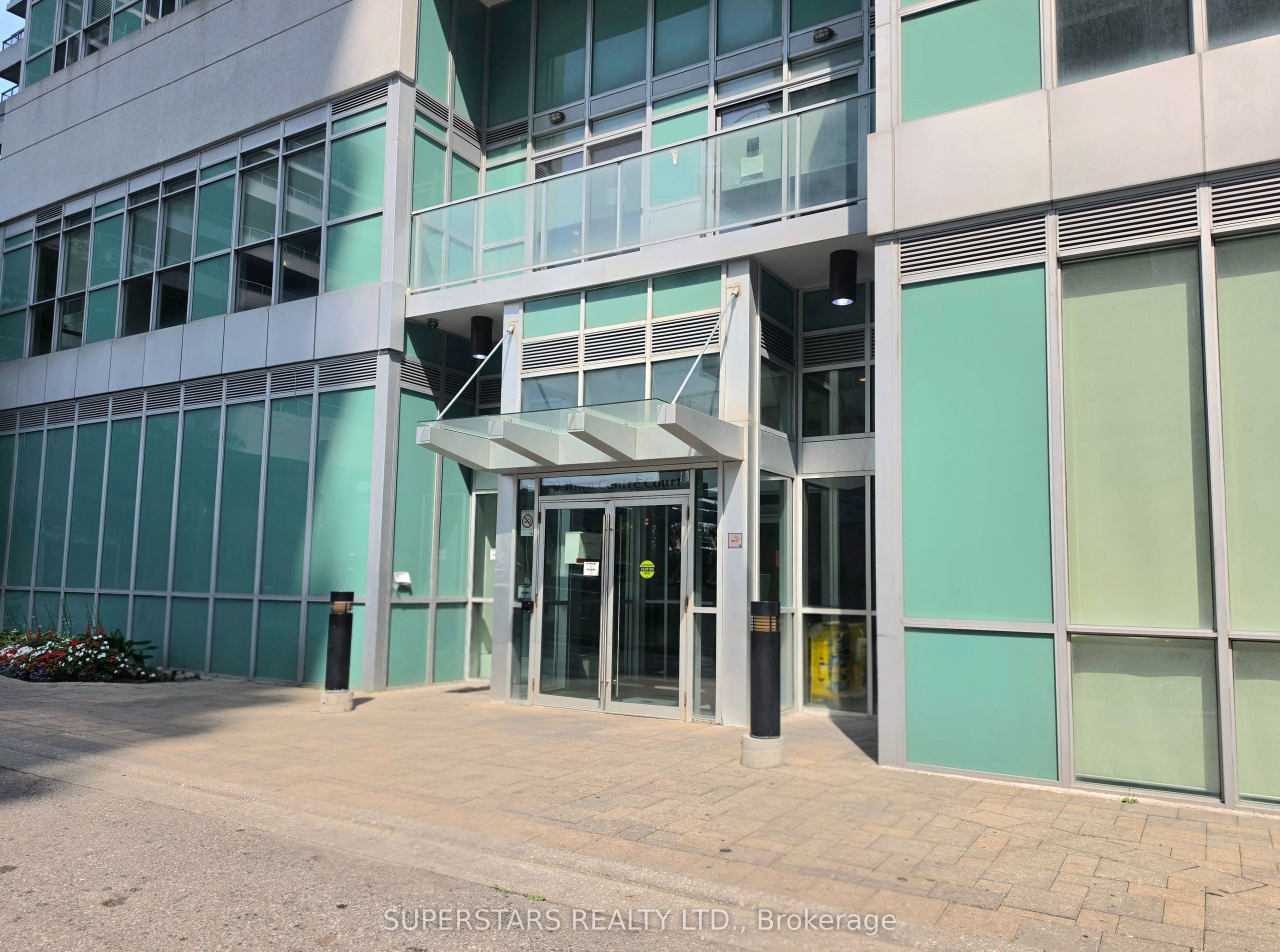 3008-70-town-centre-court-toronto-E13665206-2 3008 – 70 Town Centre Ct, Toronto