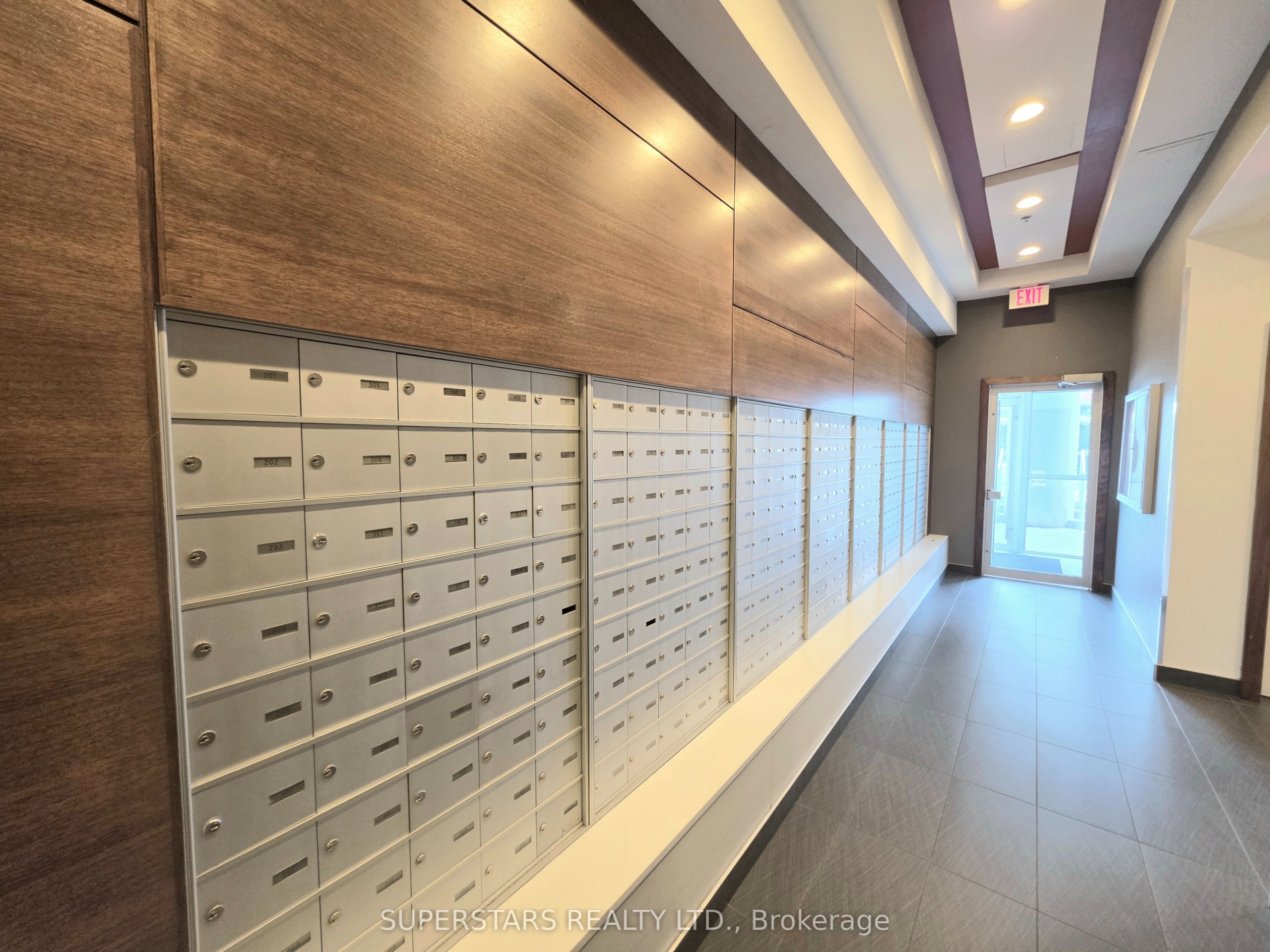 3008-70-town-centre-court-toronto-E13665206-5 3008 – 70 Town Centre Ct, Toronto