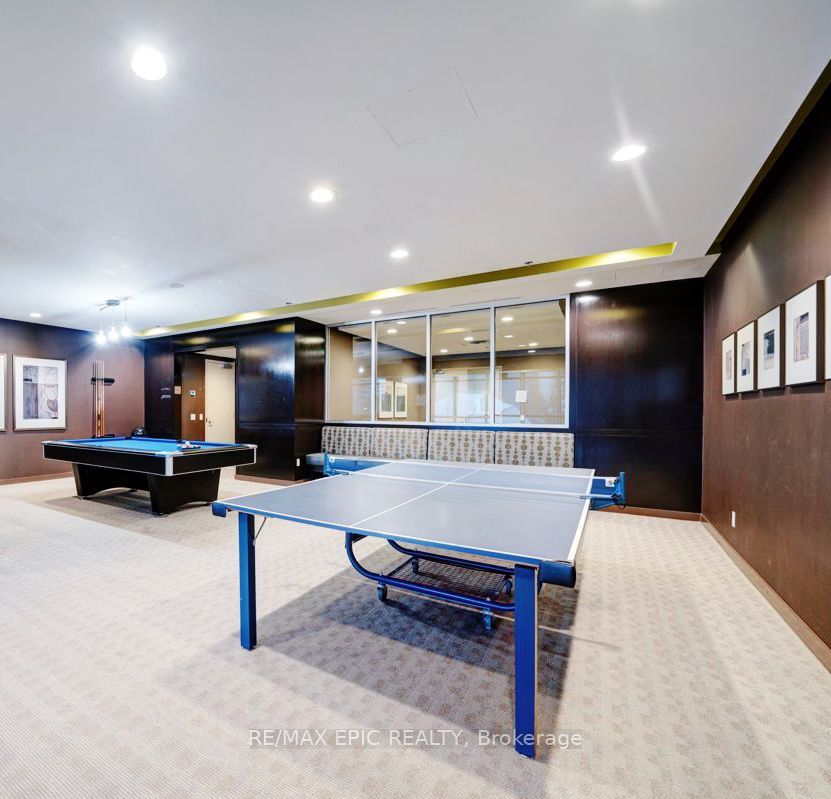 405-60-town-centre-court-toronto-E13643114-15 405 – 60 Town Centre Court