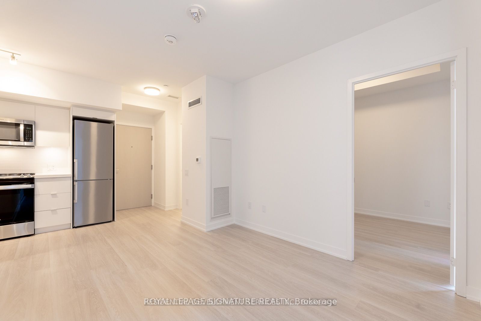 548-500-wilson-avenue-toronto-C13426624-13 548 – 500 Wilson Avenue