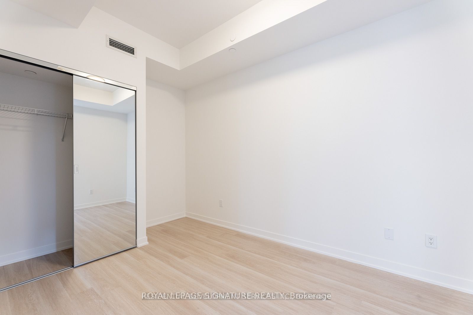 548-500-wilson-avenue-toronto-C13426624-15 548 – 500 Wilson Avenue