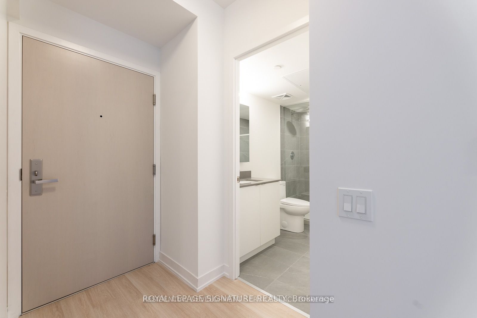 548-500-wilson-avenue-toronto-C13426624-2 548 – 500 Wilson Avenue