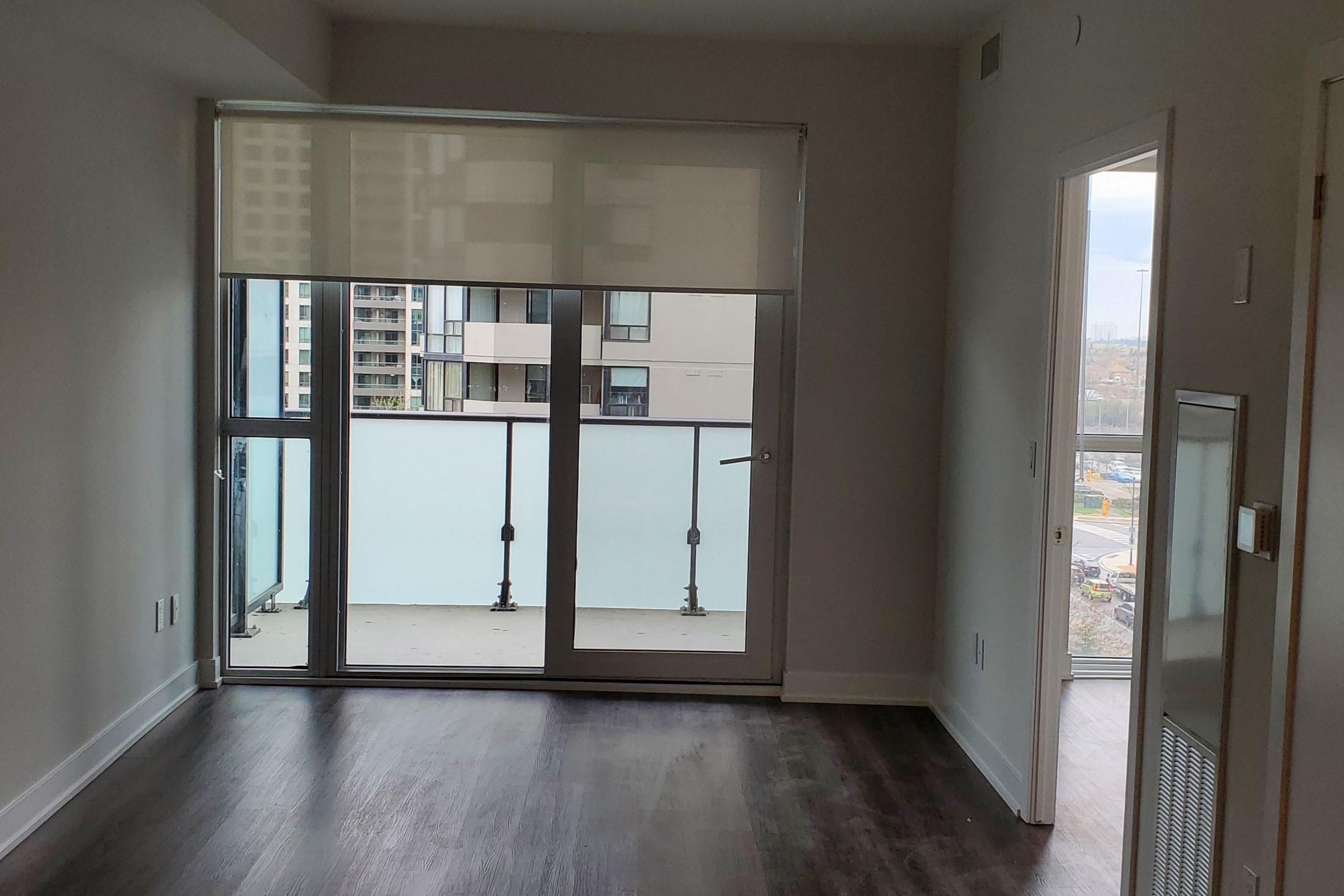 620-430-square-one-drive-mississauga-W13659622-1-p 620 – 430 Square One Drive
