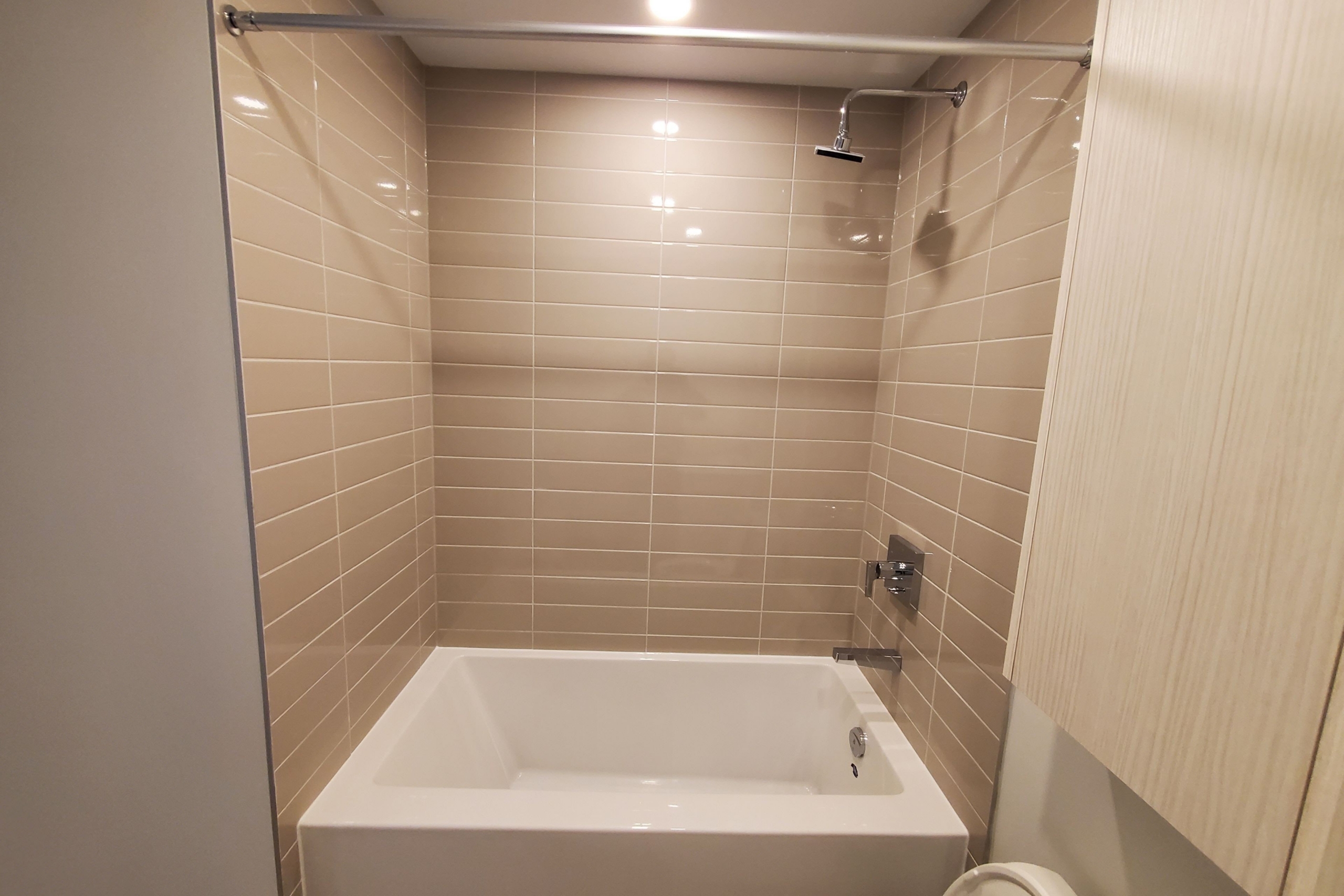 620-430-square-one-drive-mississauga-W13659622-12-p 620 – 430 Square One Drive