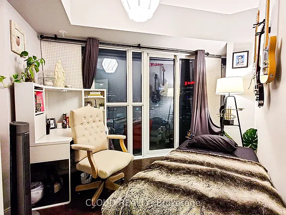 1608 50 Absolute Ave