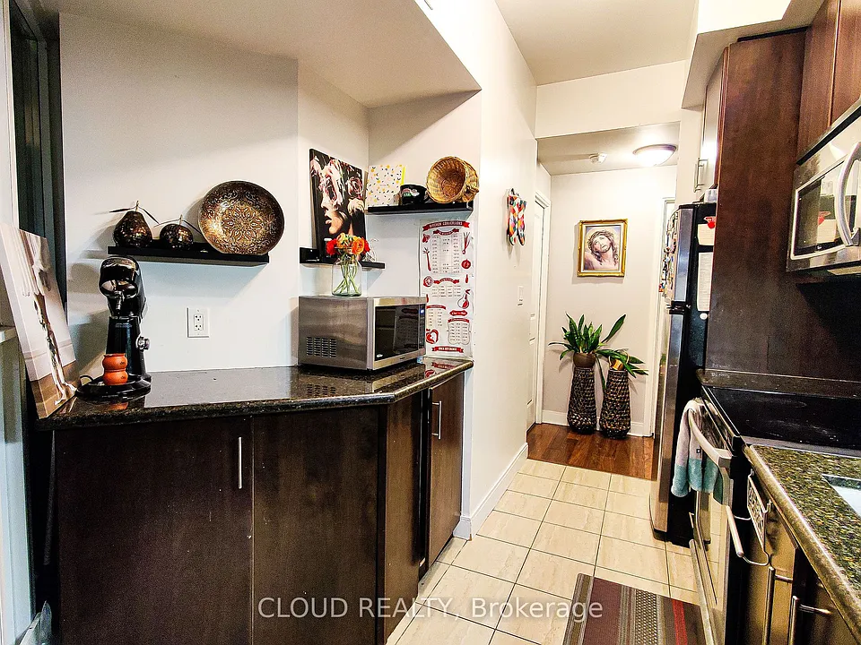 1608 50 Absolute Ave