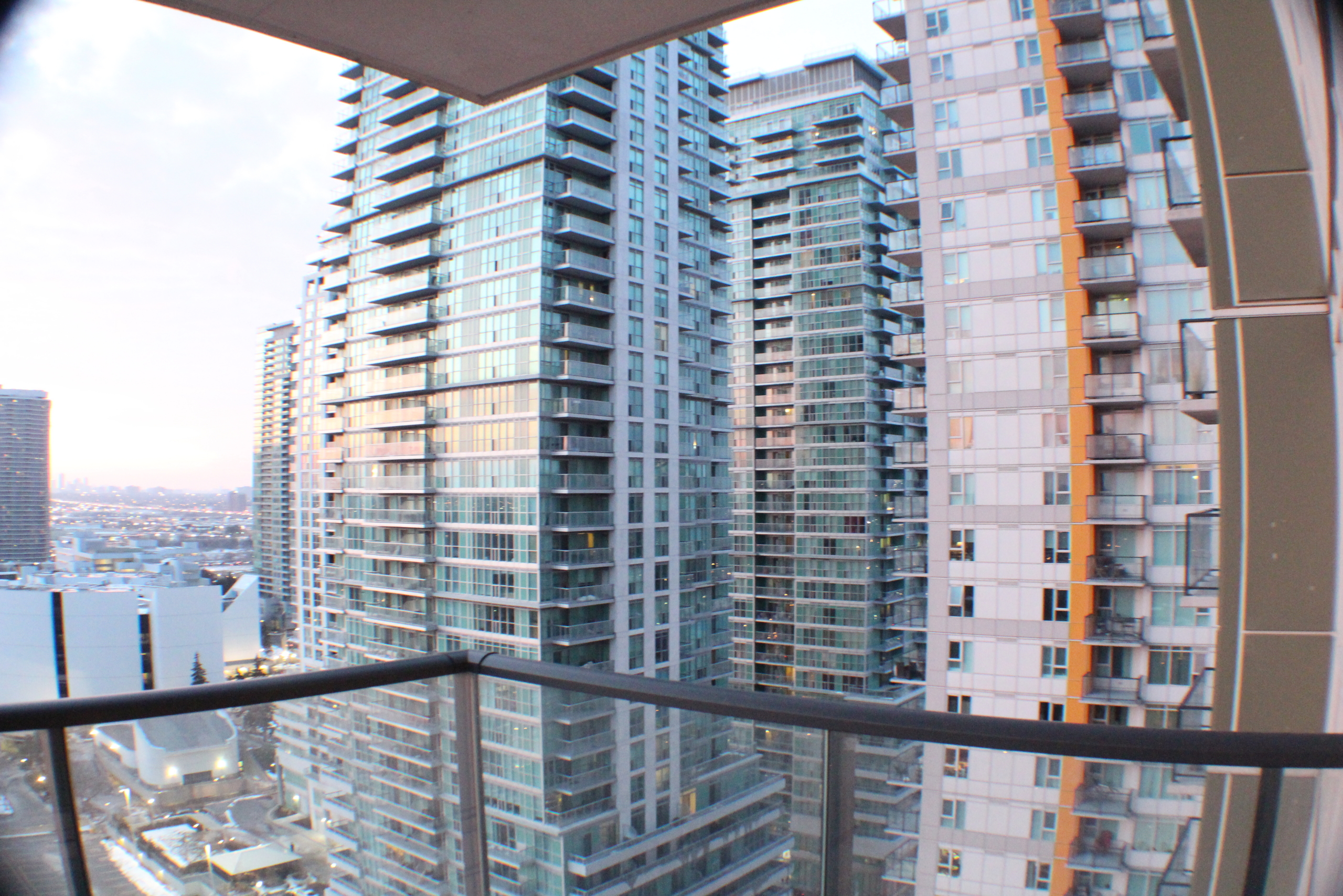 2209 – 190 Borough Drive