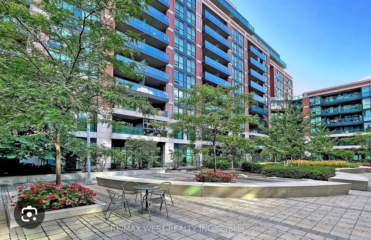 fd0e1f3f-6dde-4907-bb8d-d85848b3b128 525 Wilson Ave