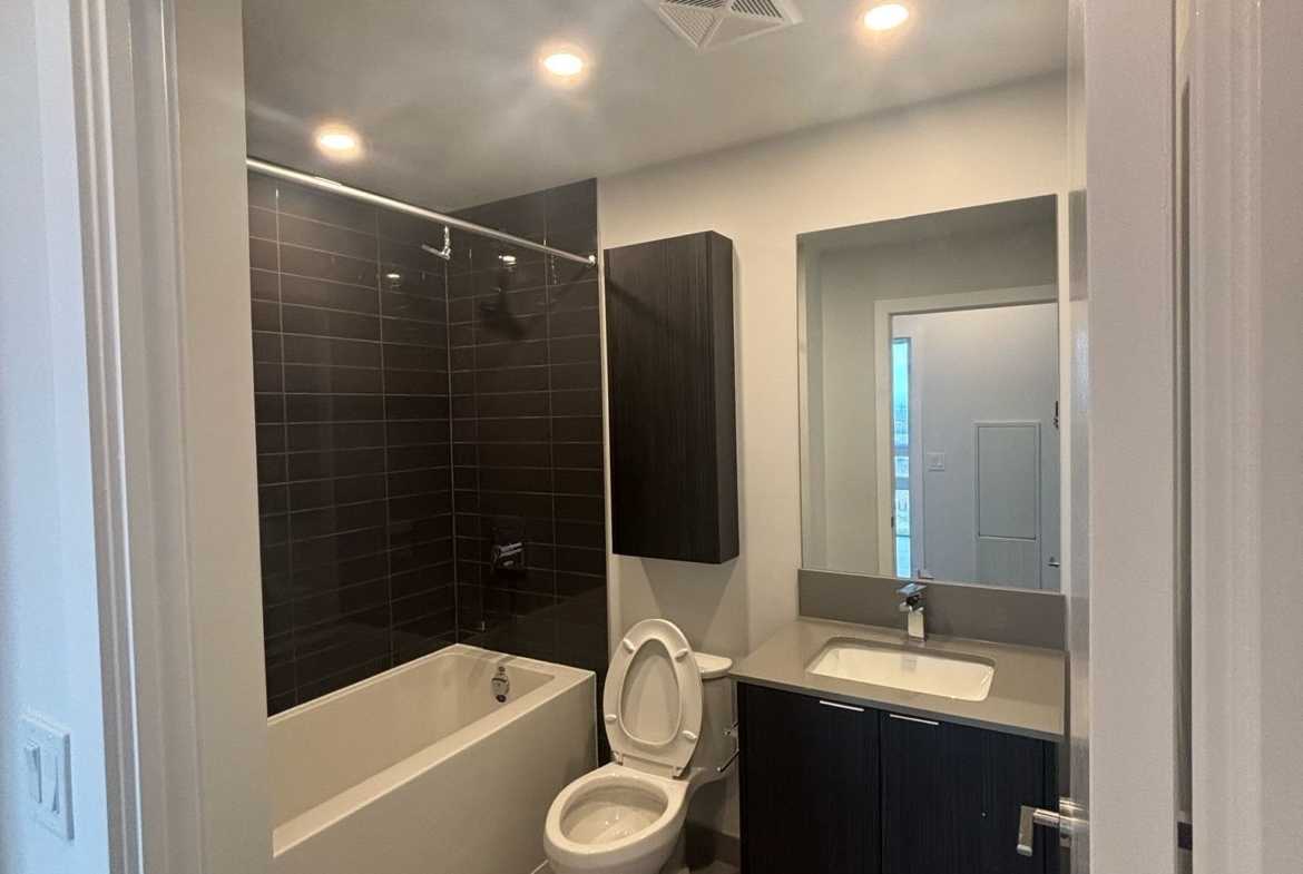 1206 – 430 Square One Drive