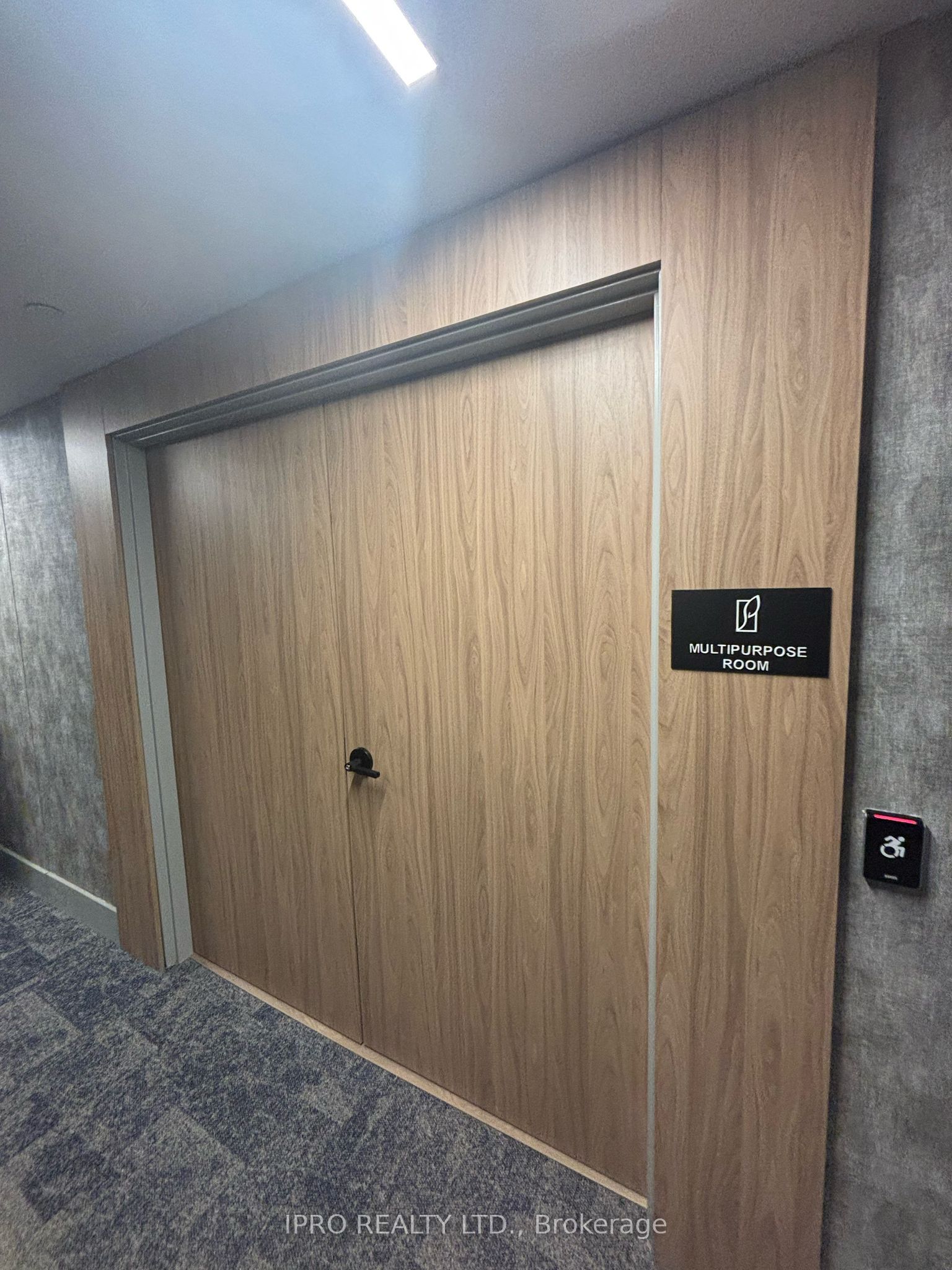 1206 – 430 Square One Drive