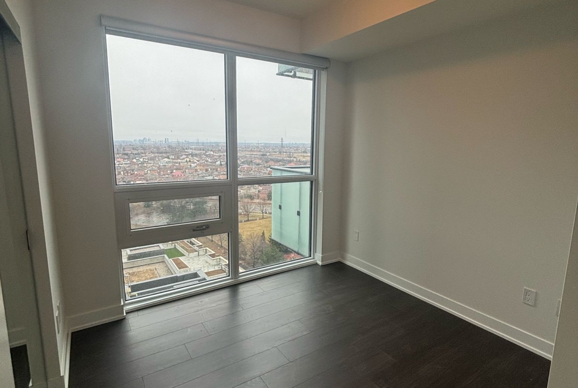1206 – 430 Square One Drive