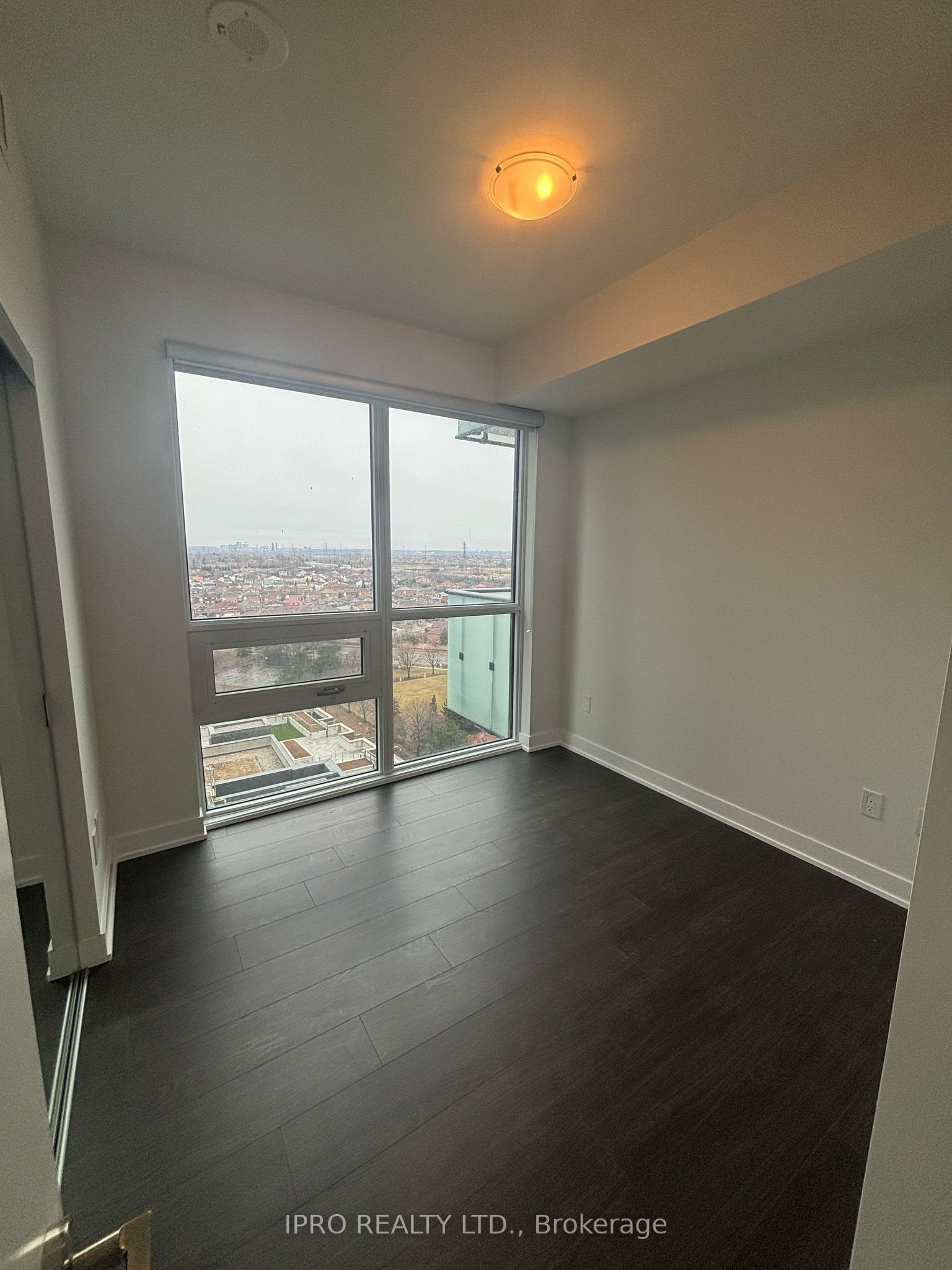 1206 – 430 Square One Drive